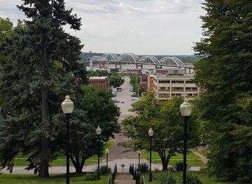 iowa/davenport/landmark/gold-coast-neighborhood