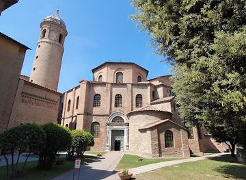 italy/ravenna/landmark/mausoleo-di-galla-placidia