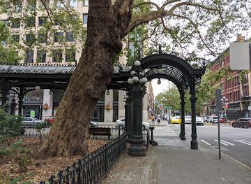 washington/central-washington/landmark/pioneer-square