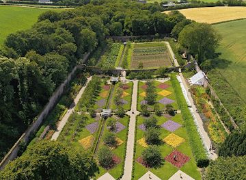 ireland/wexford/landmark/colclough-walled-garden