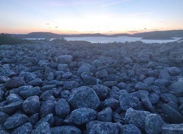 sweden/bohuslan/landmark/bronsalders-gravrose