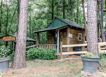 alabama/piney-woods/landmark/the-cabin-at-the-lodge-llc