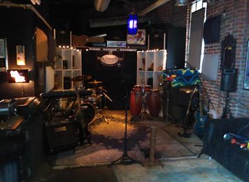 ohio/sandusky/landmark/strum-around-art-house