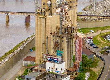 virginia/greater-richmond-region/landmark/southern-states-factory