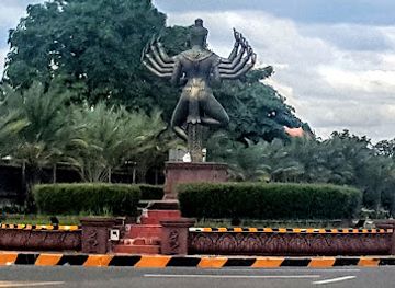 cambodia/kep/landmark/vishnu-statue