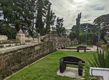 philippines/western-visayas/landmark/taytay-boni