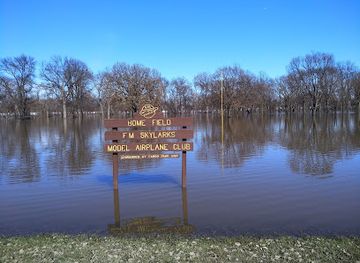 north-dakota/fargo/northport/landmark/trefoil-park
