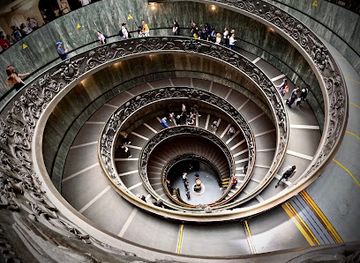 vatican-city/vatican-obelisk/landmark/scala-elicoidale-momo