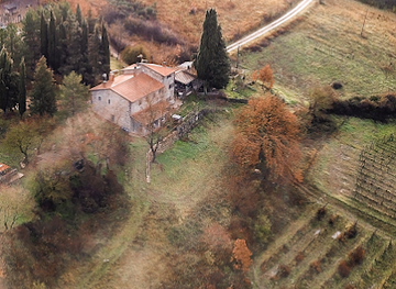 italy/casentino/landmark/albamora-authenitc-homey-farmhouse