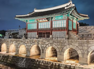 south-korea/suwon/jangan-gu/landmark/hwahongmun-gate-buksumun