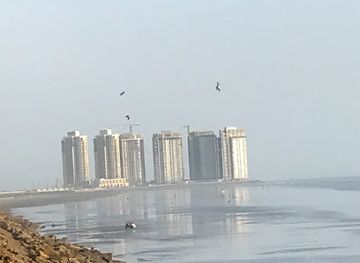 pakistan/karachi/dha-phase-8/landmark/sea-wall