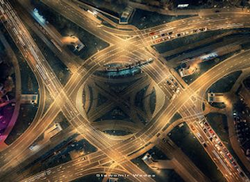 poland/krakow/nowa-huta/landmark/czyzynskie-roundabout