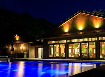 palau/ngeremdiu/landmark/the-pristine-villas-and-bungalows-at-palau-pacific-resort