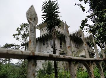 philippines/baguio/landmark/laperal-white-house