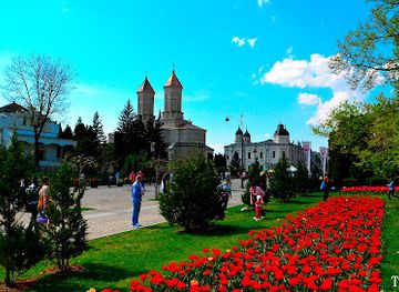 romania/moldova-area/landmark/manastirea-sfintii-trei-ierarhi