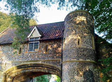 united-kingdom/the-broads/landmark/pull-s-ferry