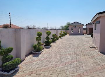 botswana/francistown/landmark/lee-bed-breakfast