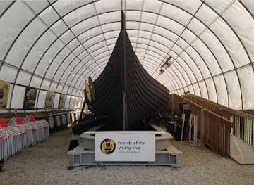 illinois/fox-valley/landmark/friends-of-the-viking-ship