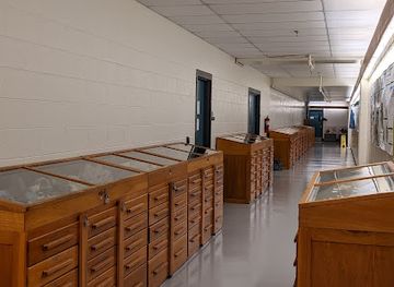 missouri/rolla/landmark/mineral-museum