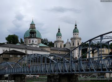 austria/salzburg/landmark/mozartsteg