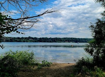 pennsylvania/northwestern-pennsylvania/landmark/leo-s-landing