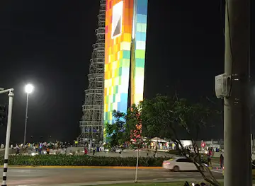 Monumento Ventana al Mundo