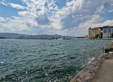 greece/volos/landmark/saint-konstantinos-park