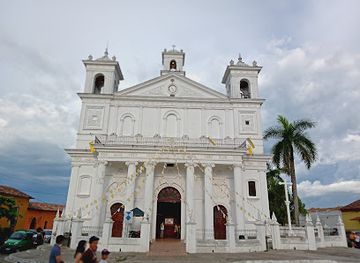 el-salvador/suchitoto/landmark/a-thousand-plates-and-more-museum
