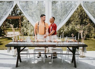 canada/interlake-region/landmark/kinloch-grove