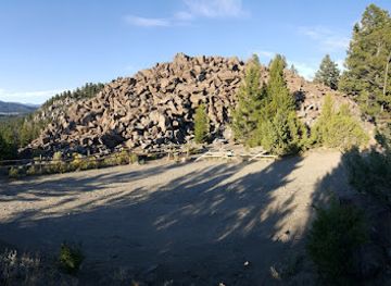 montana/the-little-belt-mountains/landmark/ringing-rocks
