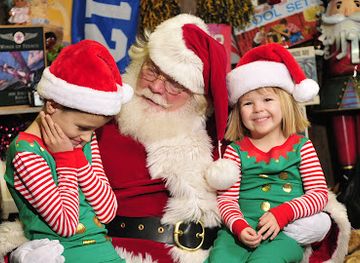 washington/everett/landmark/everett-santa-photos-llc