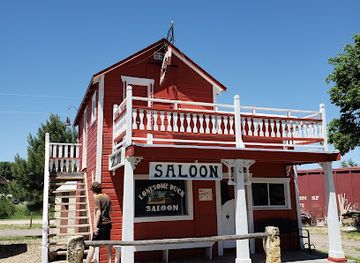 nebraska/pine-ridge/landmark/dobby-s-frontier-town