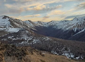 argentina/patagonia/landmark/mallin-alto