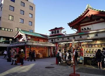 japan/tokyo/asakusa/landmark/kaminarimon