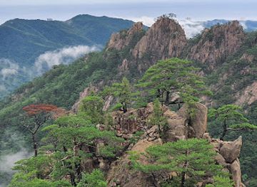 south-korea/seoraksan-national-park/landmark/towangseong-falls-observatory