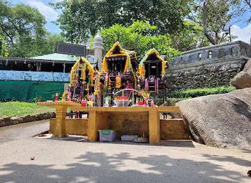 Grandfather and Grandmother Rocks (Hin Ta Hin Yai)