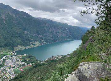 norway/trolltunga/landmark/fossen-utsikt