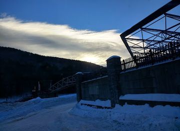 vermont/killington-resort/landmark/killington-skyeship-base-lodge