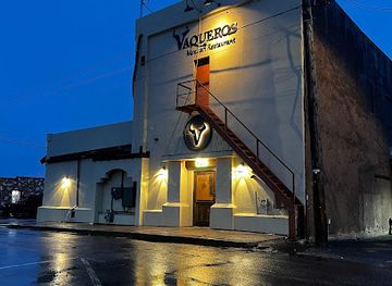 montana/columbia-falls/landmark/vaqueros