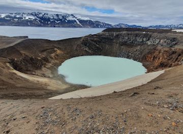 iceland/askja-caldera/landmark/lake-askja