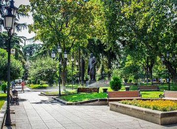 georgia/mtskheta/landmark/giorgi-leonidze-statue