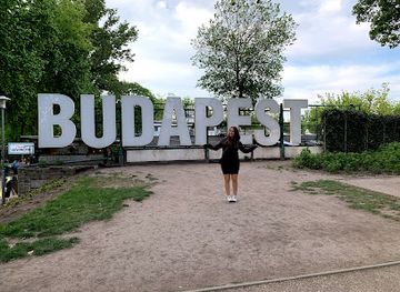 hungary/central-hungary/landmark/budapest-sign