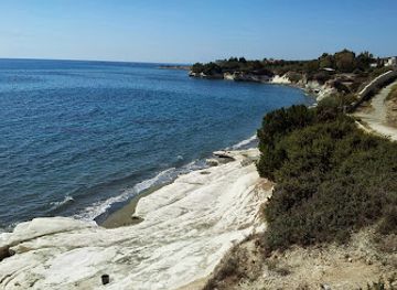 cyprus/governor-s-beach/landmark/kalymnos-parking
