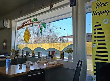 washington/kennewick/landmark/the-busy-bee-diner