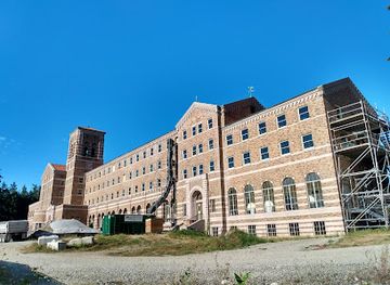 washington/puget-sound/landmark/st-edward-state-park-grotto