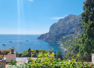 italy/capri/landmark/belvedere-tragara