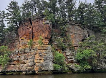 wisconsin/wisconsin-dells/landmark/lost-canyon-tours