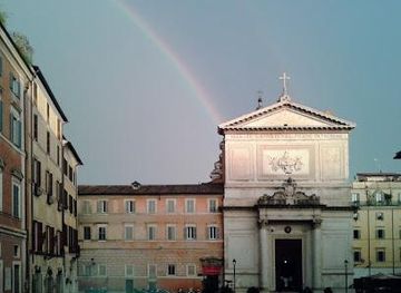 italy/rome/landmark/piazza-di-s-salvatore-in-lauro