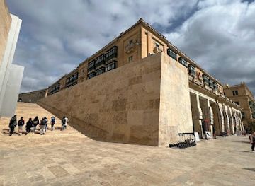 malta/fawwara-area/landmark/city-gate