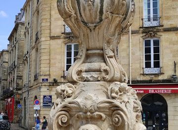 france/aquitaine/landmark/fontaine-du-parlement